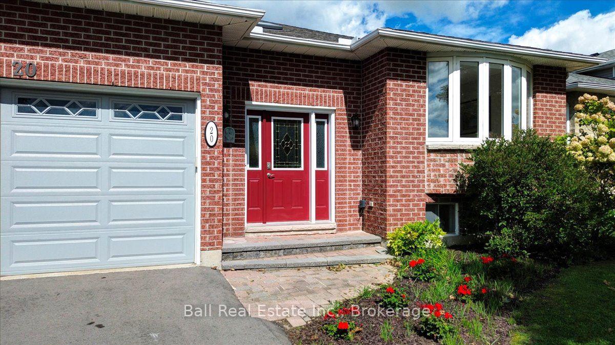 Photo 5 of 20 Lakeview Drive, Scugog, Port Perry — HOMEH