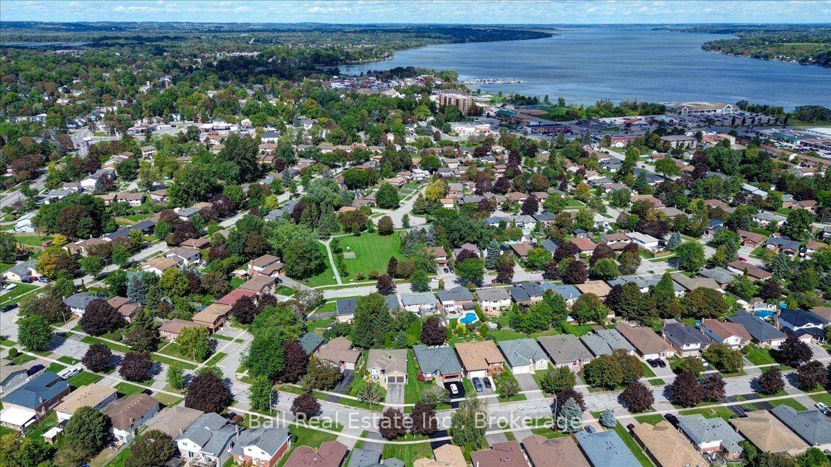 Photo 48 of 20 Lakeview Drive, Scugog, Port Perry — HOMEH