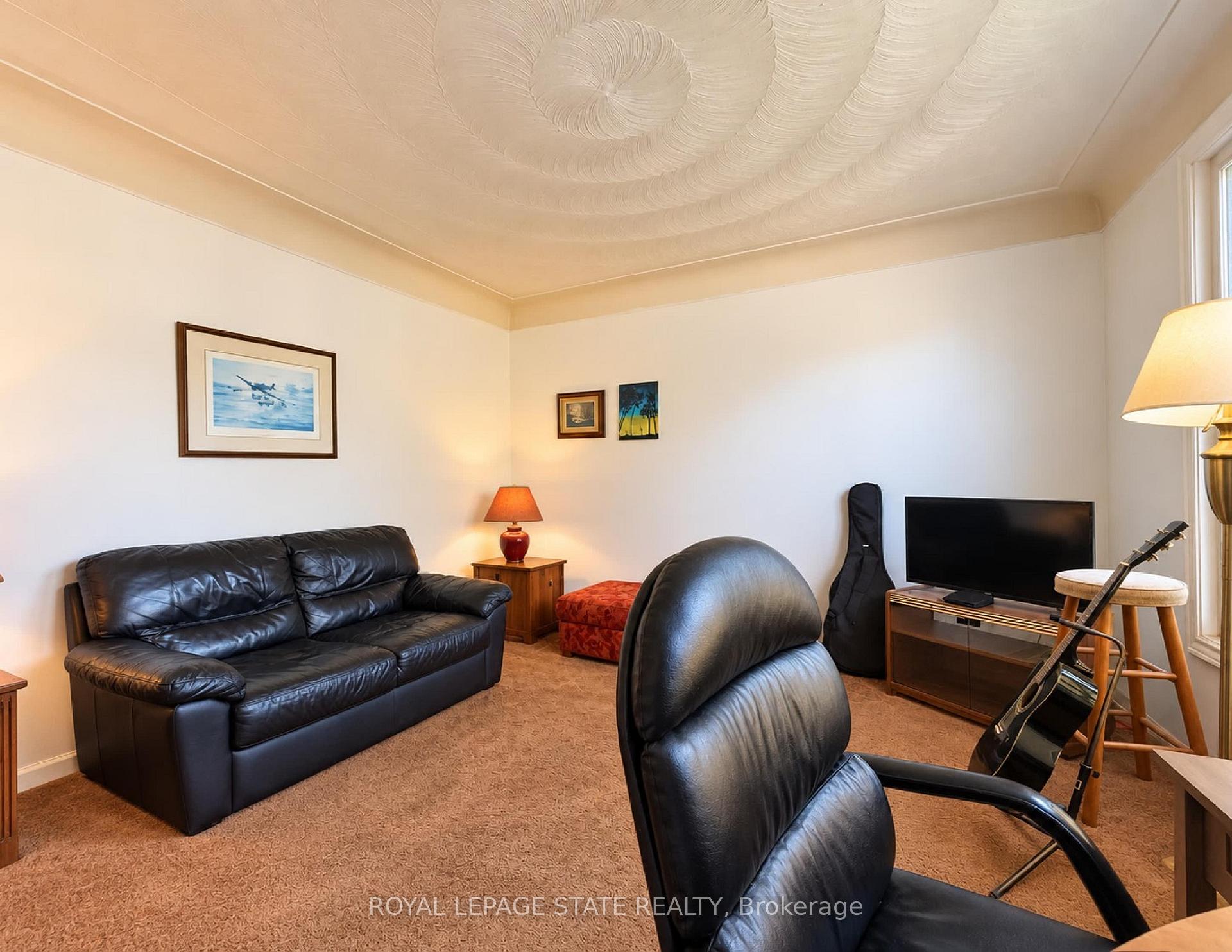 Photo 13 of 660 Burgess Avenue, Hamilton, Parkview — HOMEH
