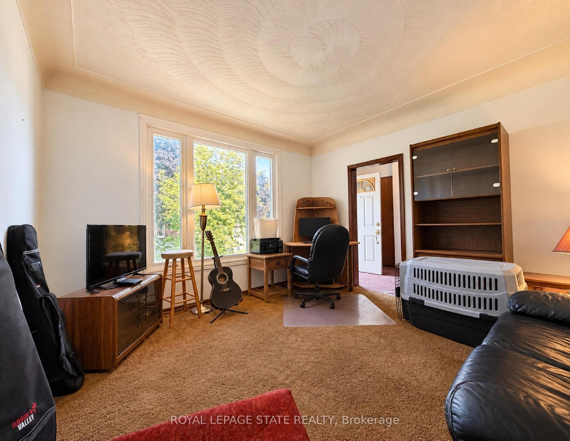 Photo 14 of 660 Burgess Avenue, Hamilton, Parkview — HOMEH
