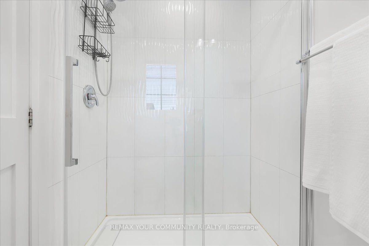 Photo 21 of 2491 Parmeer Drive, Mississauga, Erindale — HOMEH