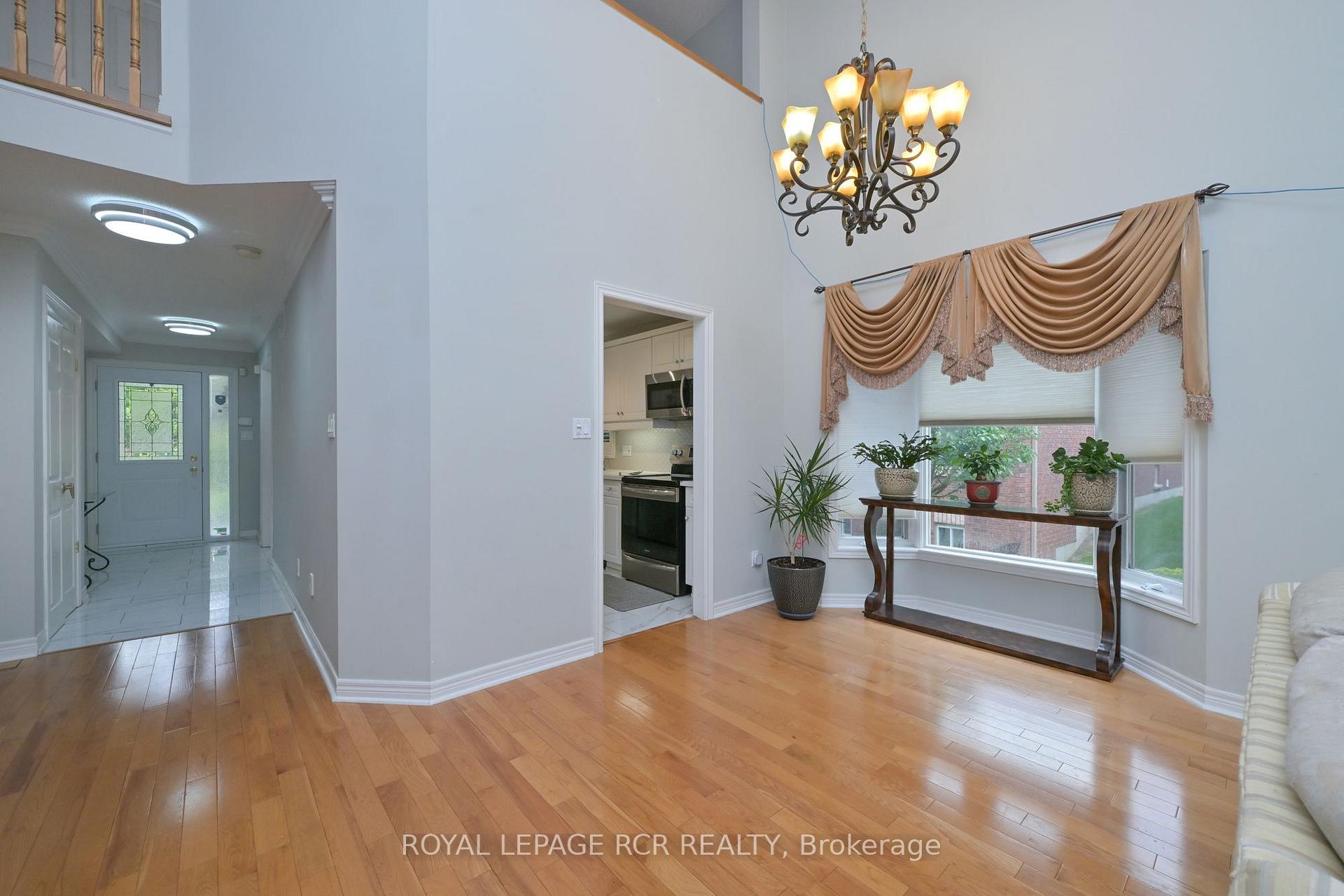 Photo 12 of 52 Bella Vista Trail, New Tecumseth, Alliston — HOMEH
