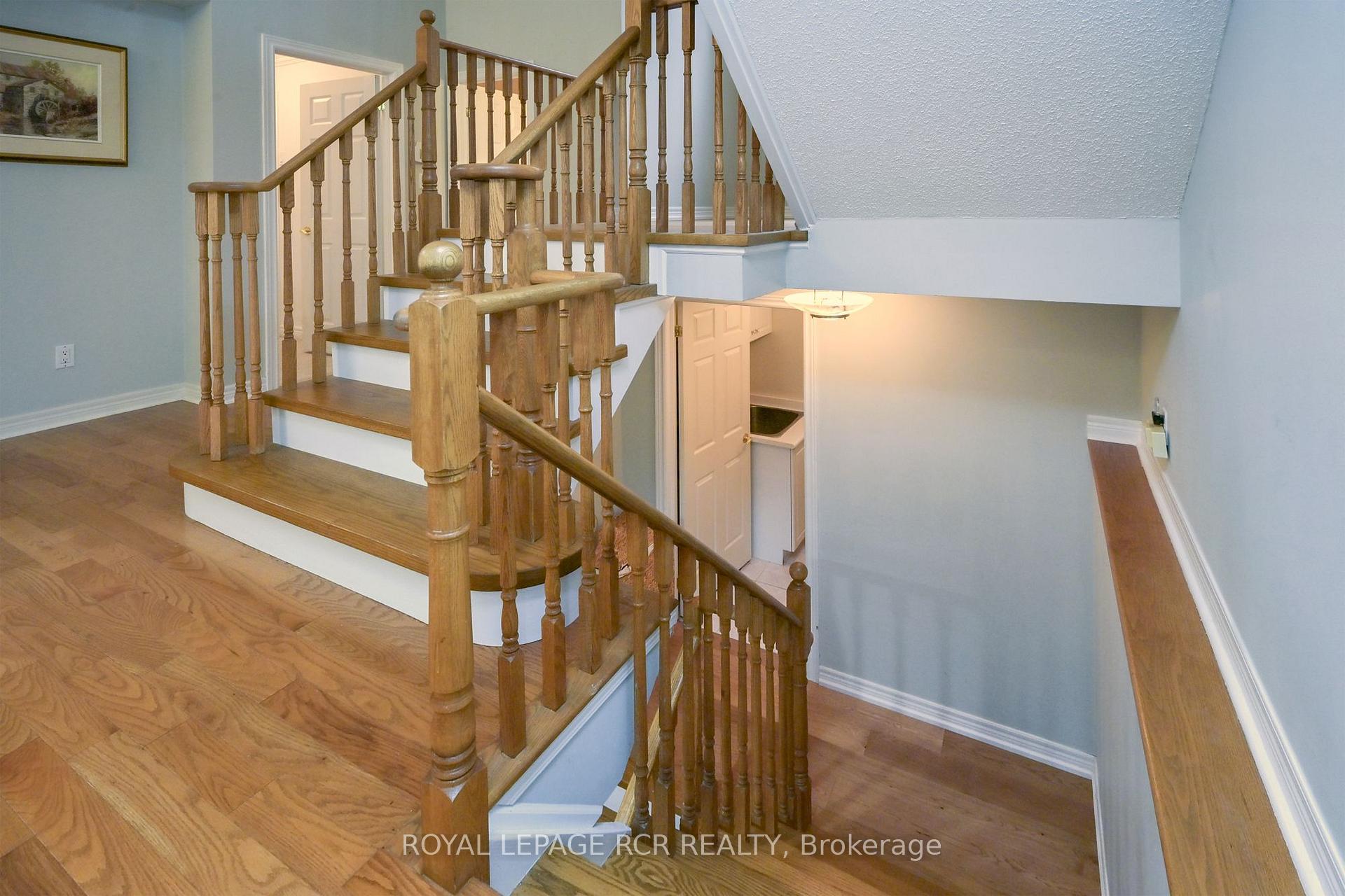 Photo 23 of 52 Bella Vista Trail, New Tecumseth, Alliston — HOMEH
