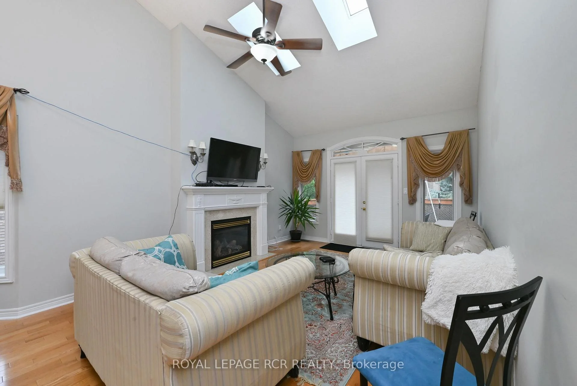 Photo 10 of 52 Bella Vista Trail, New Tecumseth, Alliston — HOMEH