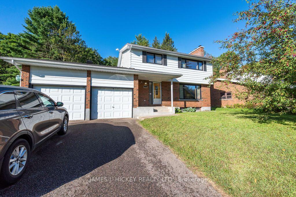 Photo 1 of 246 Thomas Street, Deep River, Deep River — HOMEH