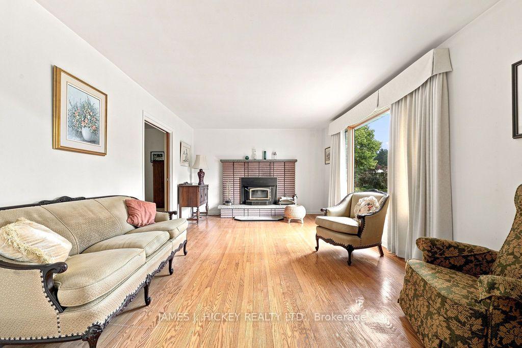 Photo 5 of 246 Thomas Street, Deep River, Deep River — HOMEH