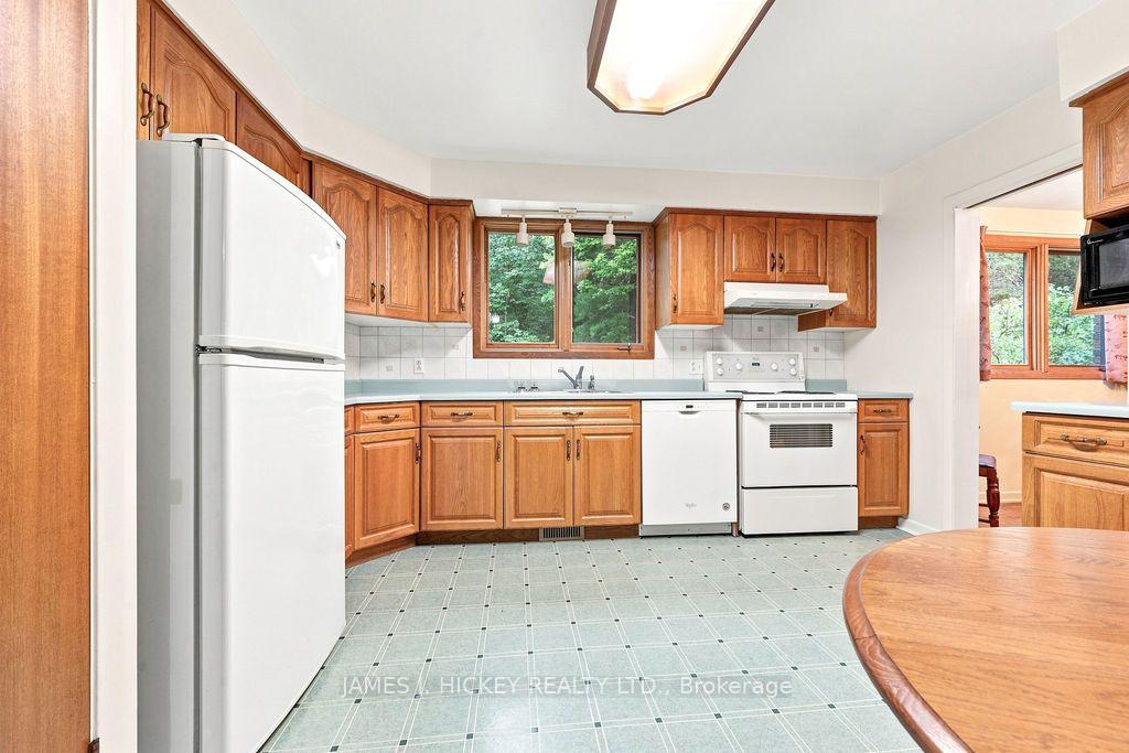 Photo 12 of 246 Thomas Street, Deep River, Deep River — HOMEH