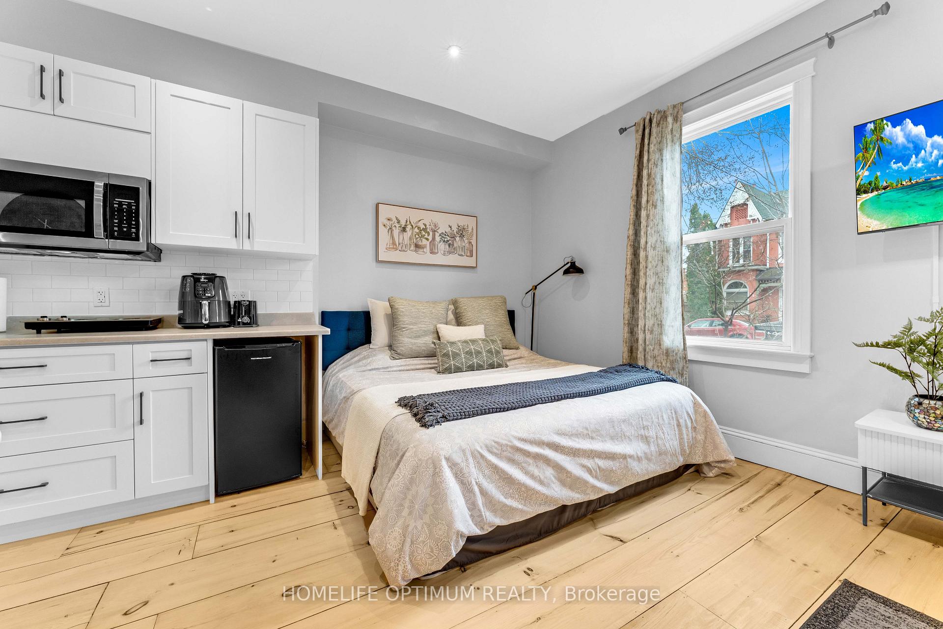 Photo 9 of 78 Ferrie Street W, Hamilton, North End — HOMEH