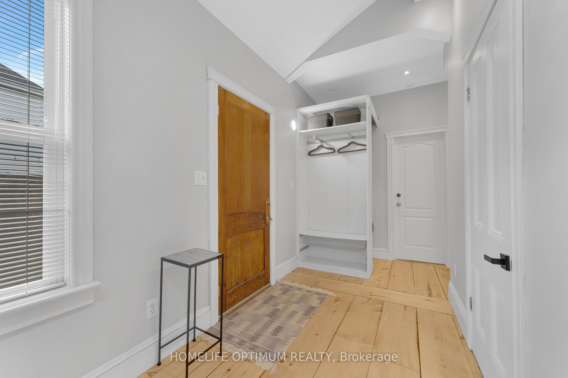 Photo 13 of 78 Ferrie Street W, Hamilton, North End — HOMEH