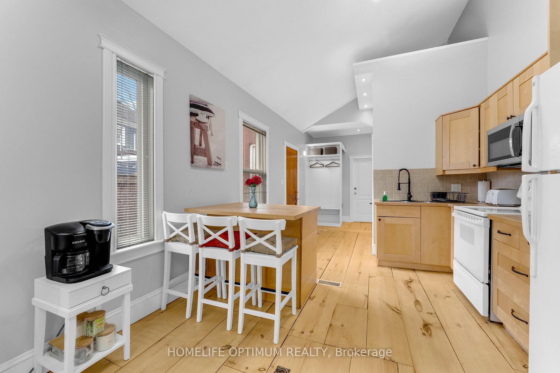 Photo 14 of 78 Ferrie Street W, Hamilton, North End — HOMEH