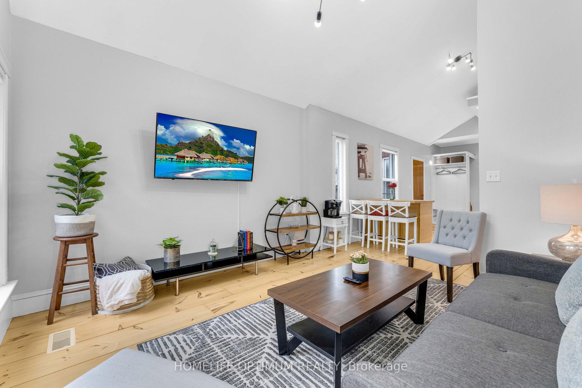 Photo 19 of 78 Ferrie Street W, Hamilton, North End — HOMEH