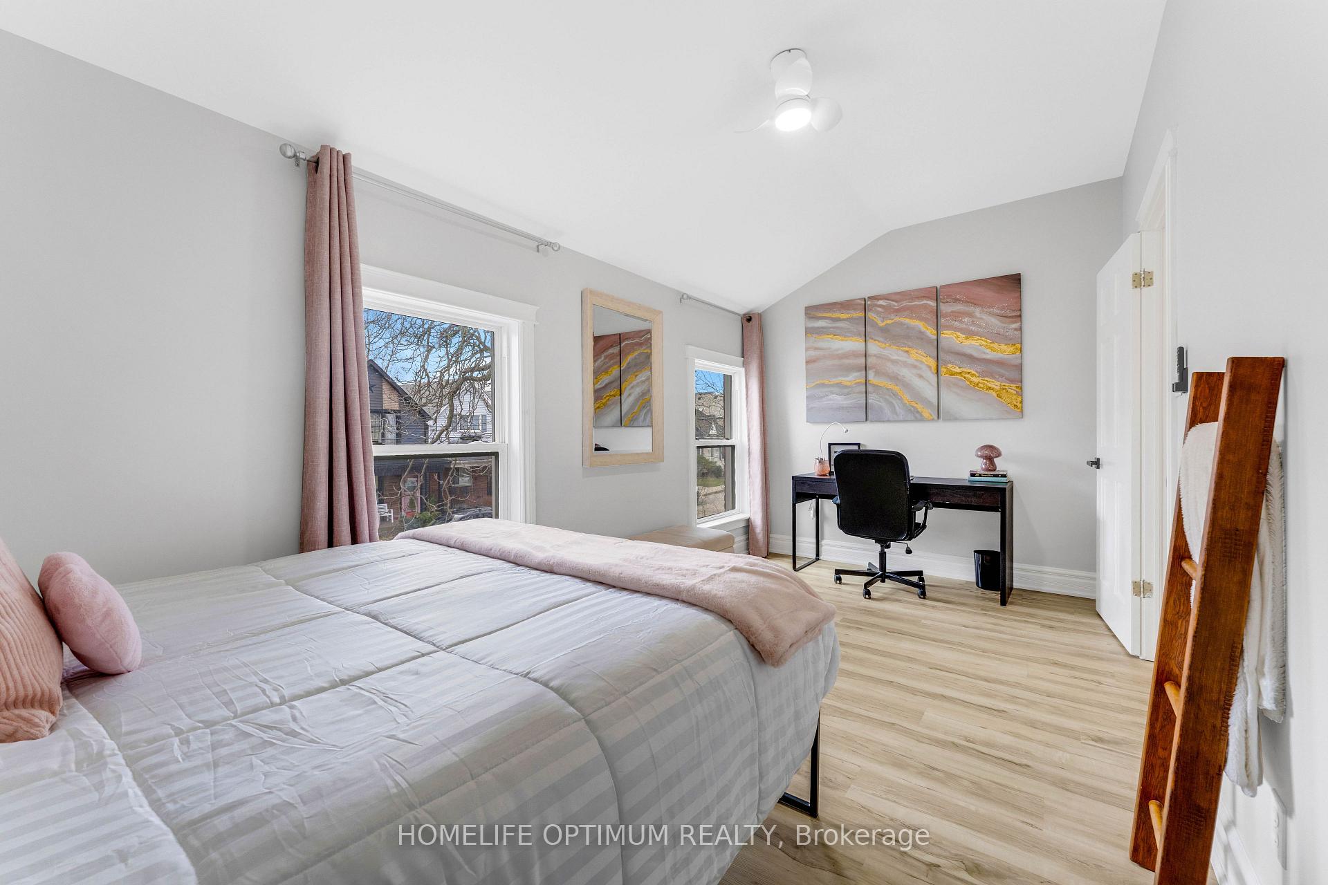 Photo 23 of 78 Ferrie Street W, Hamilton, North End — HOMEH
