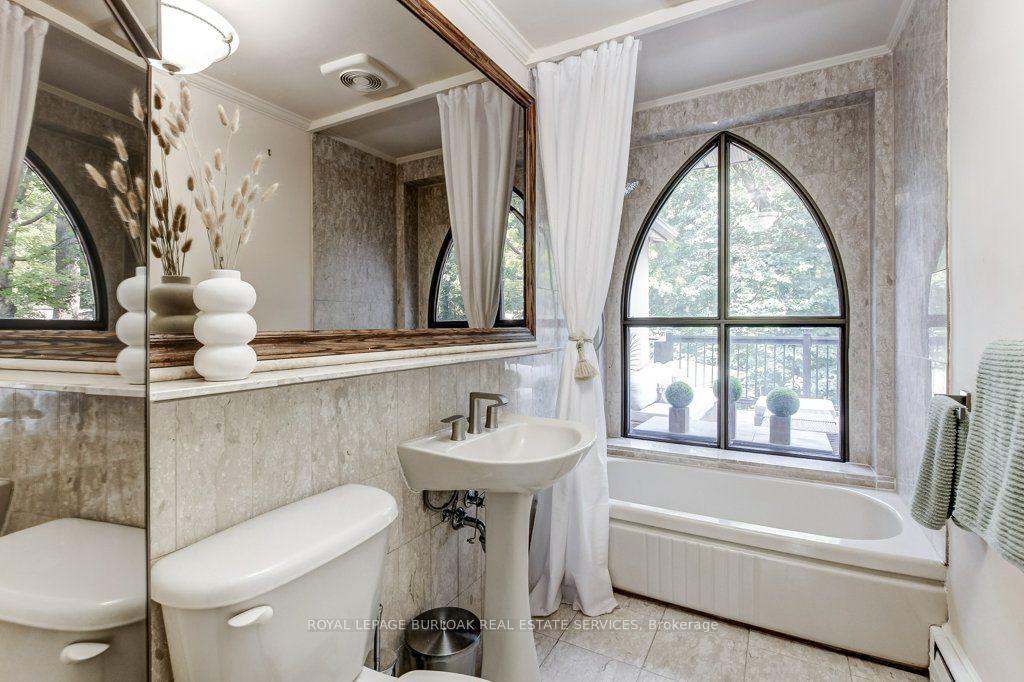 Photo 18 of 131 Parkview Avenue, Hamilton, Pleasant View — HOMEH