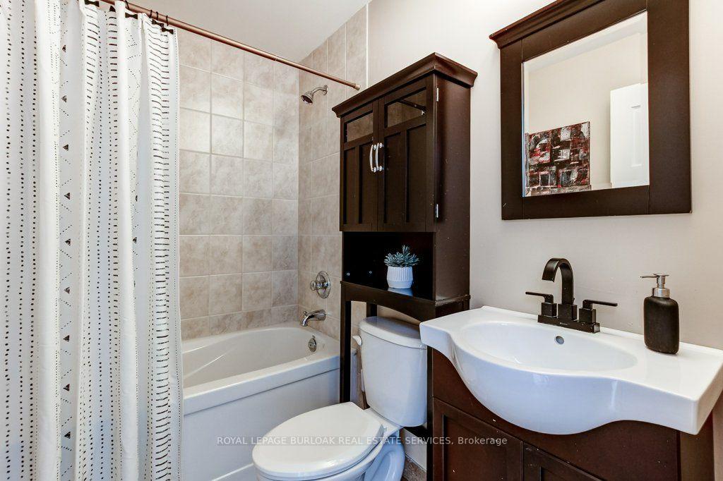 Photo 26 of 131 Parkview Avenue, Hamilton, Pleasant View — HOMEH