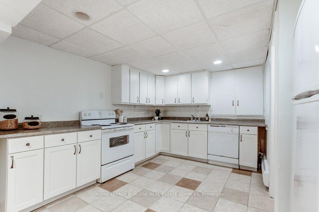 Photo 31 of 131 Parkview Avenue, Hamilton, Pleasant View — HOMEH