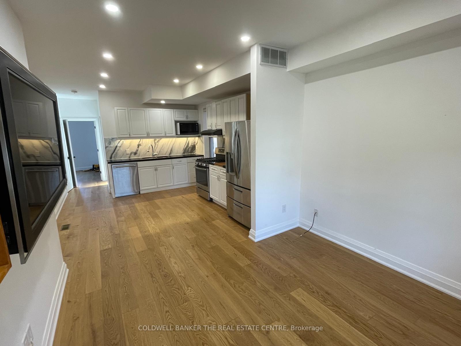 Photo 2 of Unit Main Floor Unit, 351 Clinton Street, Toronto, Palmerston-Little Italy — HOMEH