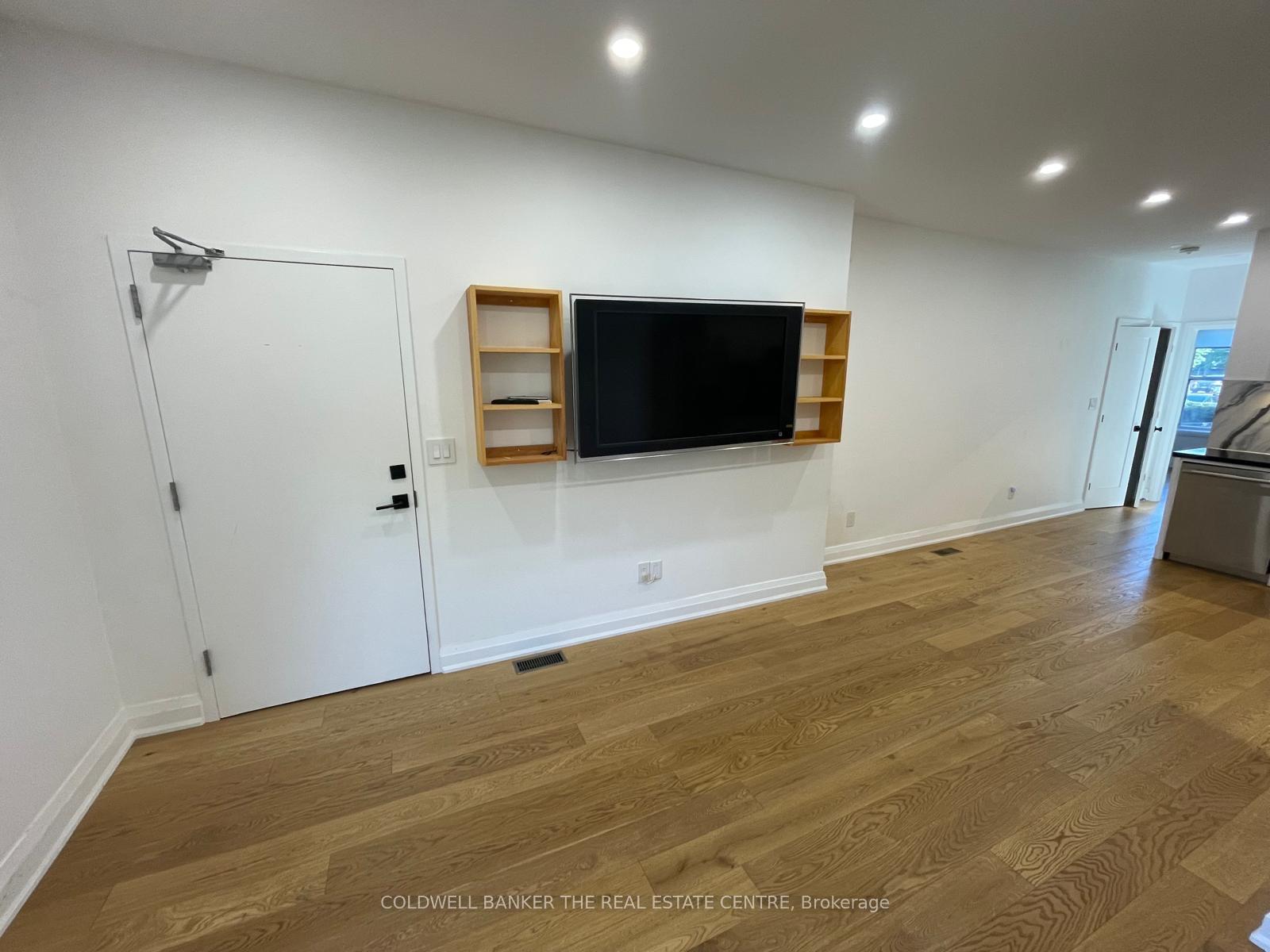 Photo 3 of Unit Main Floor Unit, 351 Clinton Street, Toronto, Palmerston-Little Italy — HOMEH