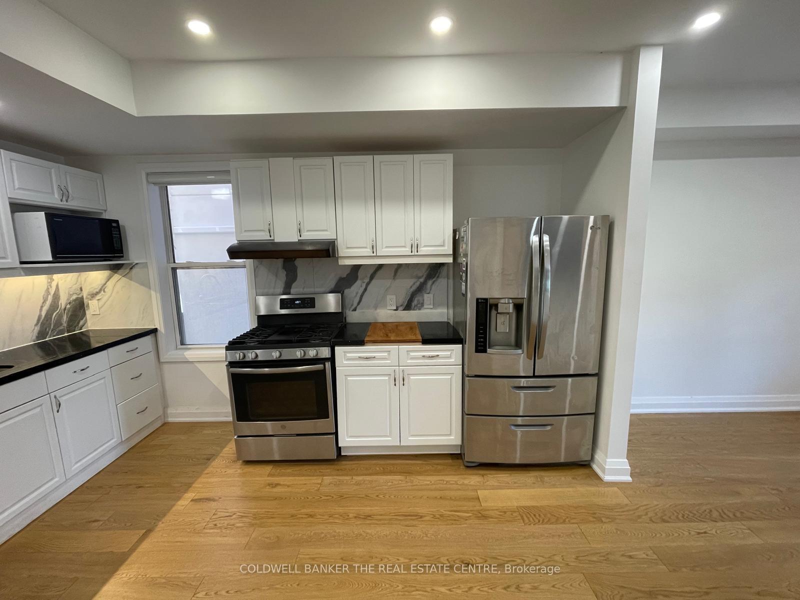 Photo 5 of Unit Main Floor Unit, 351 Clinton Street, Toronto, Palmerston-Little Italy — HOMEH