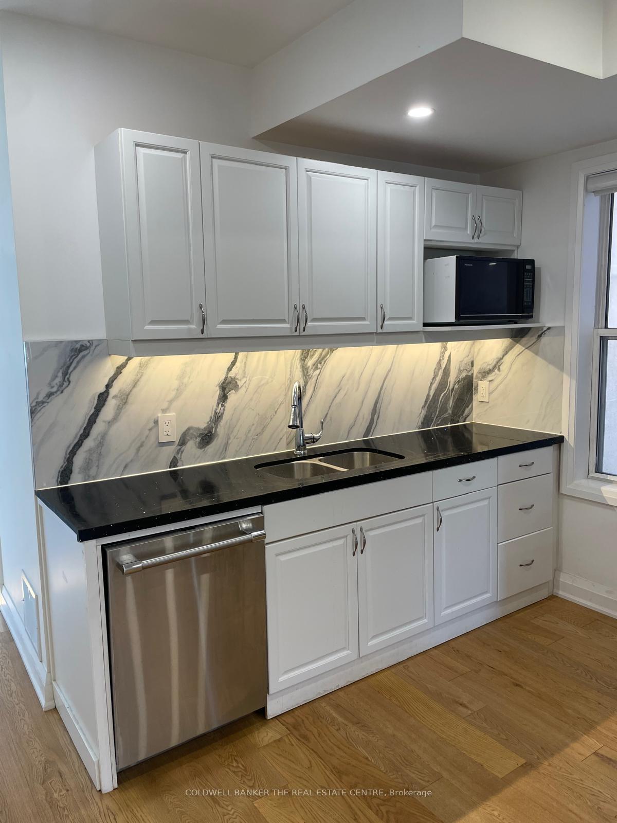 Photo 7 of Unit Main Floor Unit, 351 Clinton Street, Toronto, Palmerston-Little Italy — HOMEH