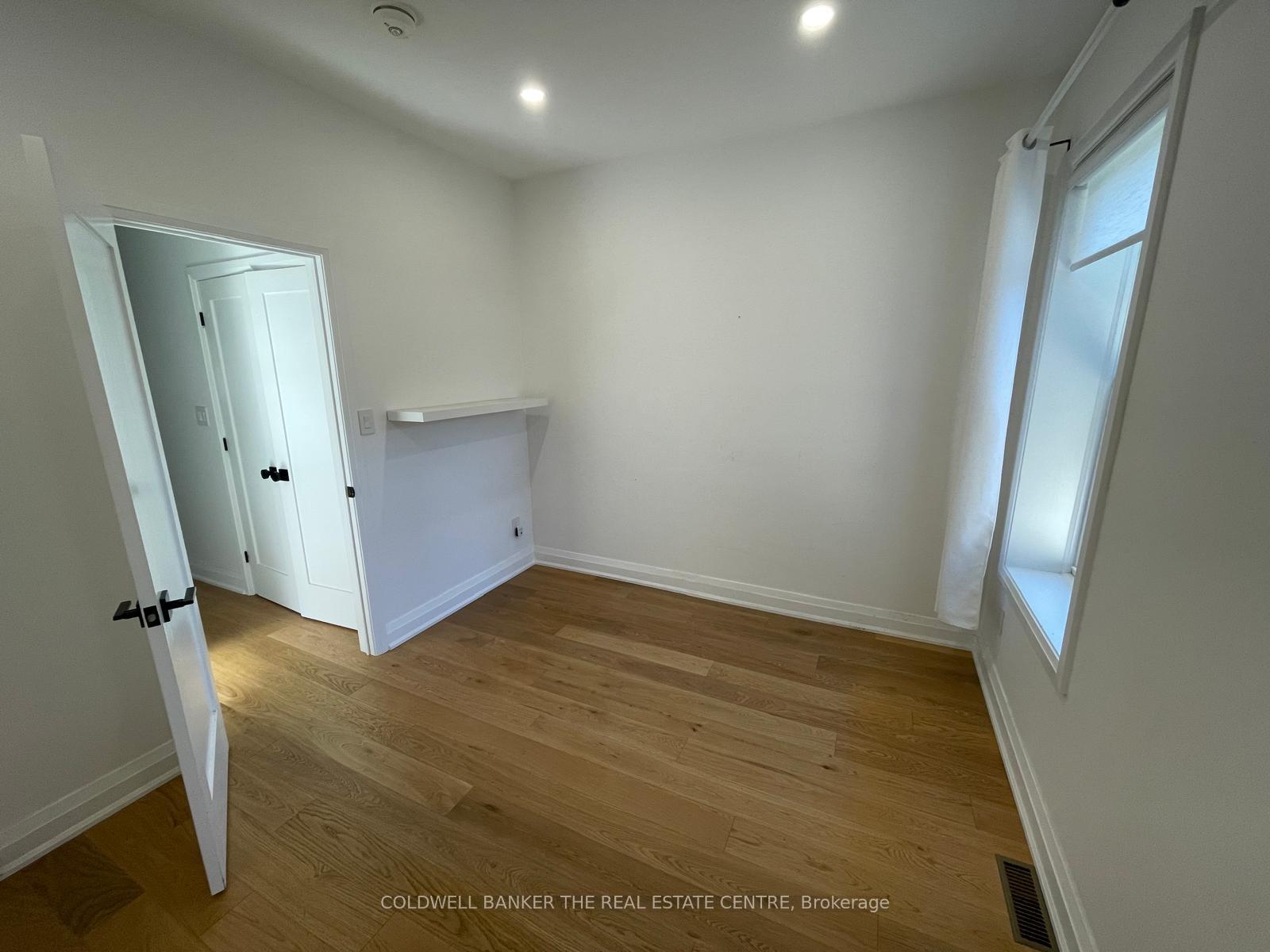 Photo 10 of Unit Main Floor Unit, 351 Clinton Street, Toronto, Palmerston-Little Italy — HOMEH