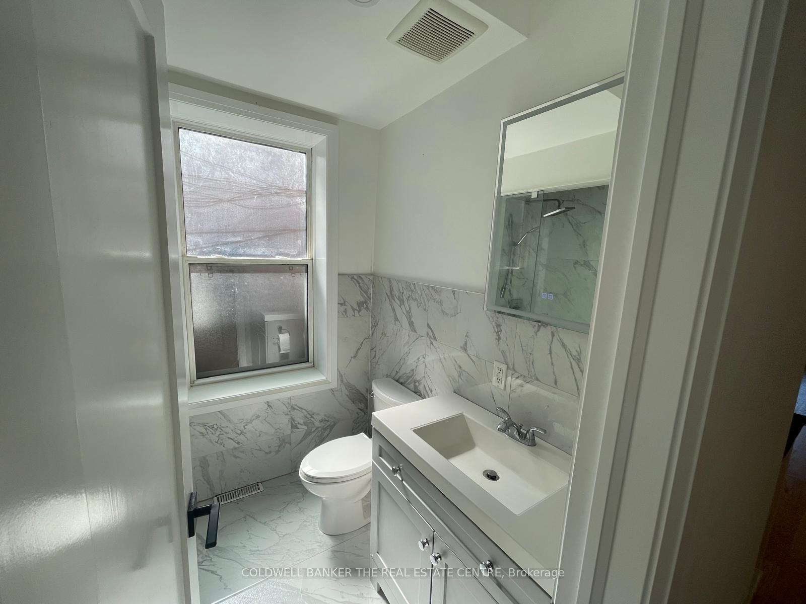 Photo 13 of Unit Main Floor Unit, 351 Clinton Street, Toronto, Palmerston-Little Italy — HOMEH