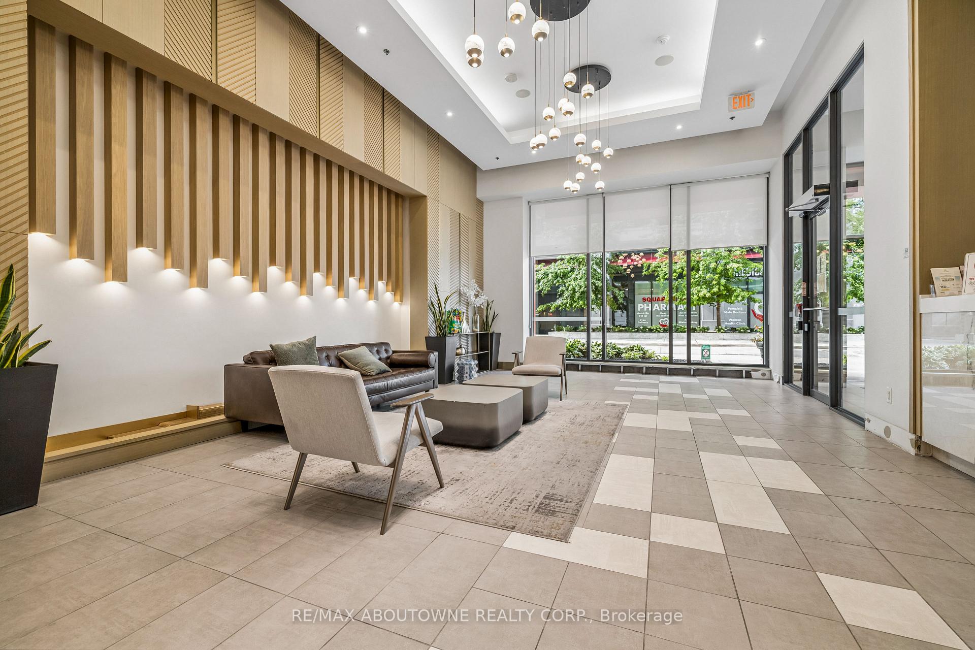 Photo 3 of Unit 1103, 4099 Brickstone Mews, Mississauga, City Centre — HOMEH