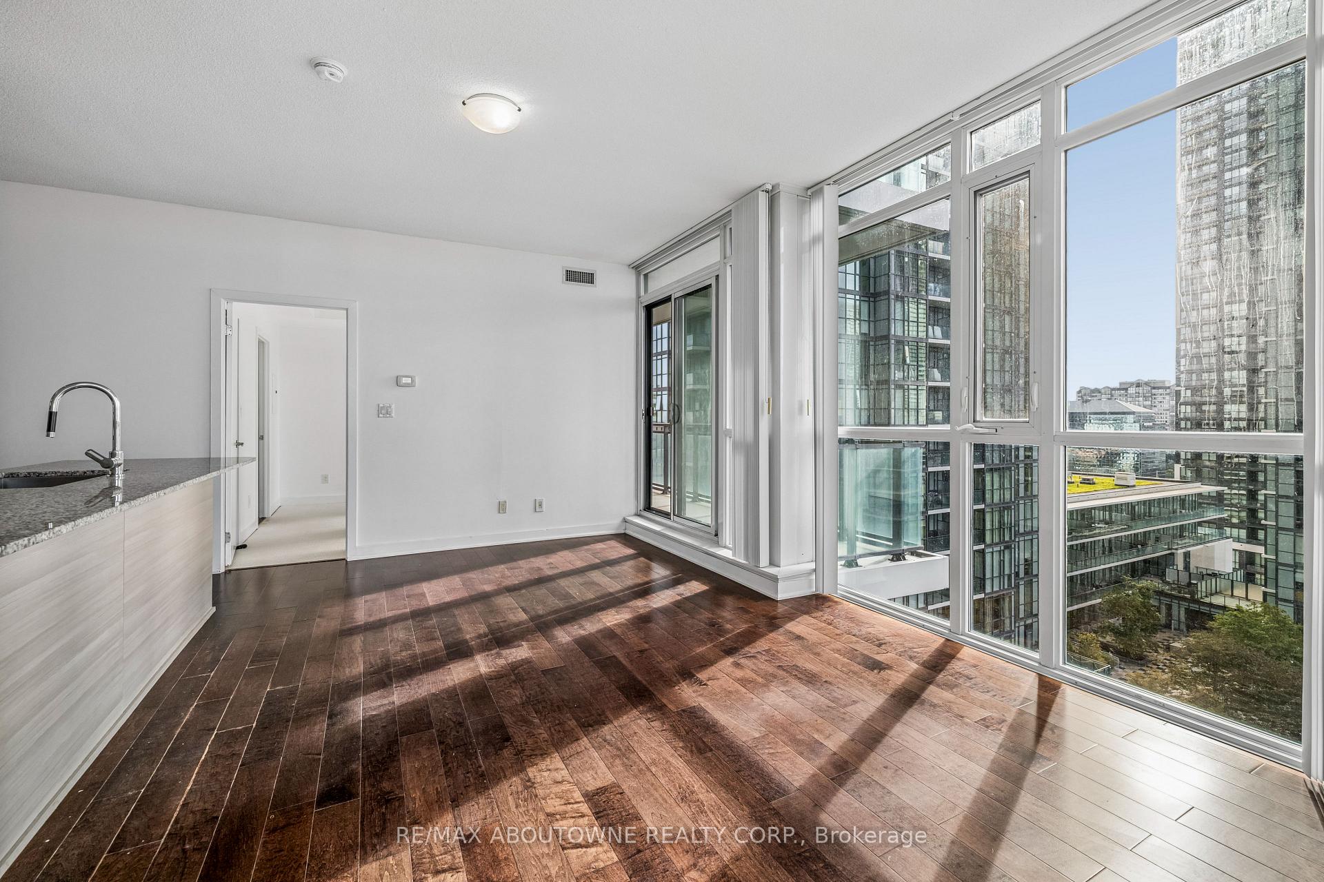 Photo 14 of Unit 1103, 4099 Brickstone Mews, Mississauga, City Centre — HOMEH