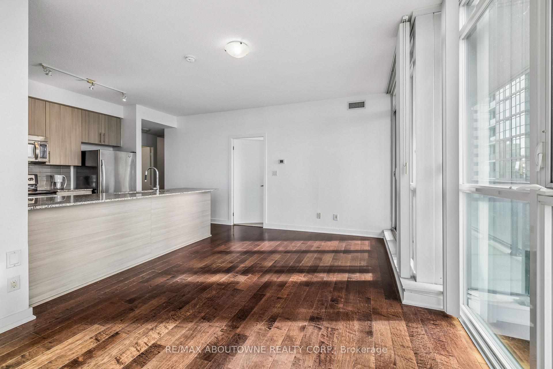 Photo 15 of Unit 1103, 4099 Brickstone Mews, Mississauga, City Centre — HOMEH