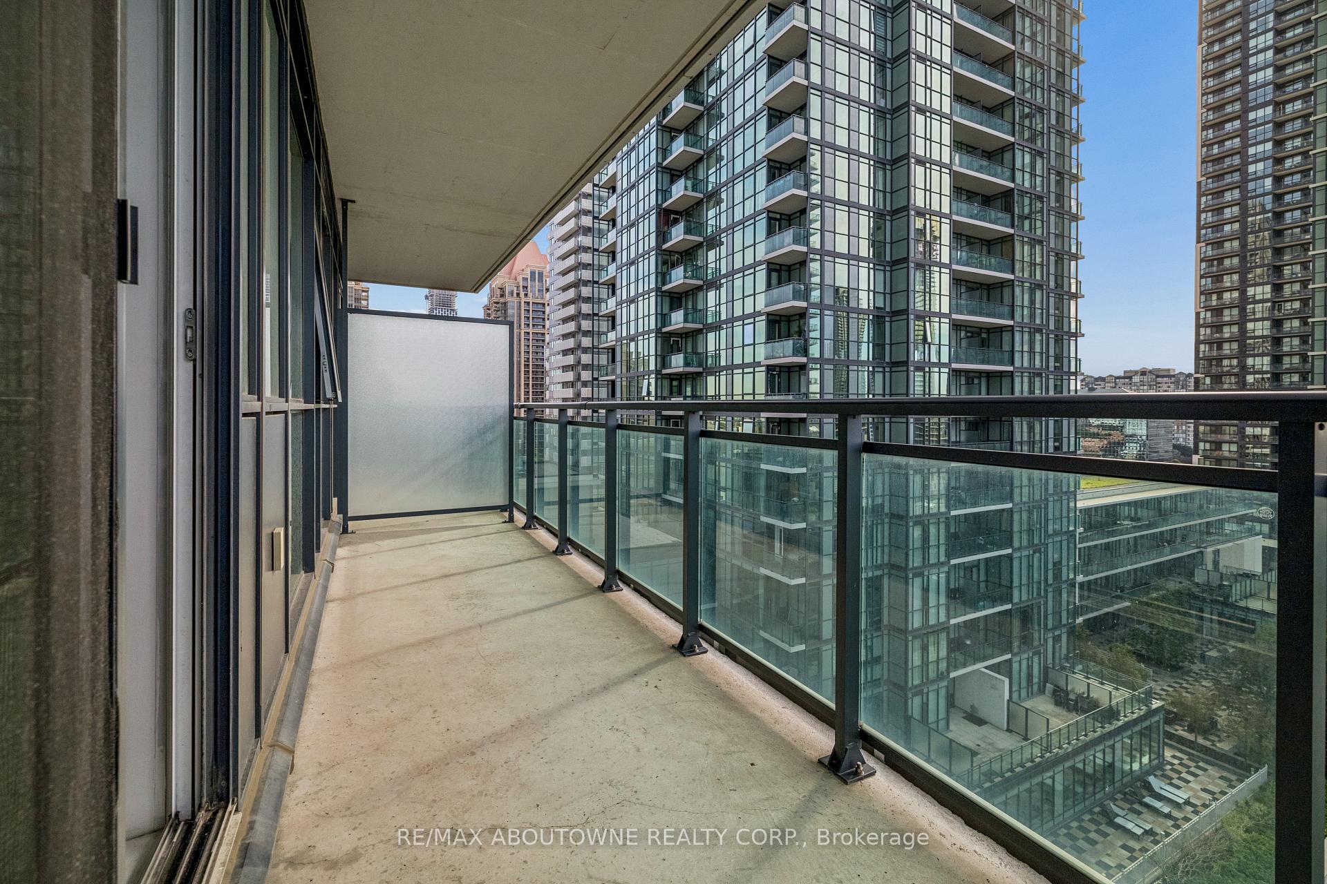 Photo 29 of Unit 1103, 4099 Brickstone Mews, Mississauga, City Centre — HOMEH
