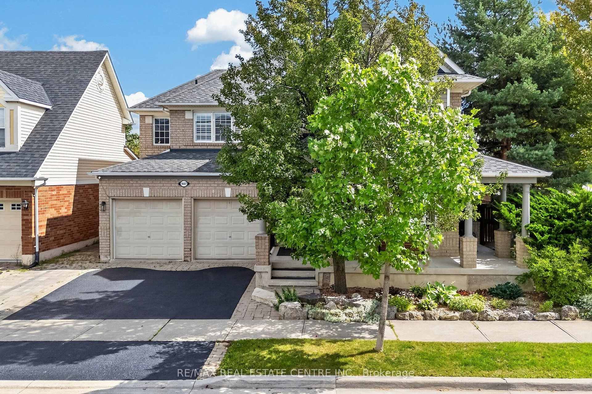 Photo 2 of 1667 Dempsey Crescent, Milton, Beaty — HOMEH