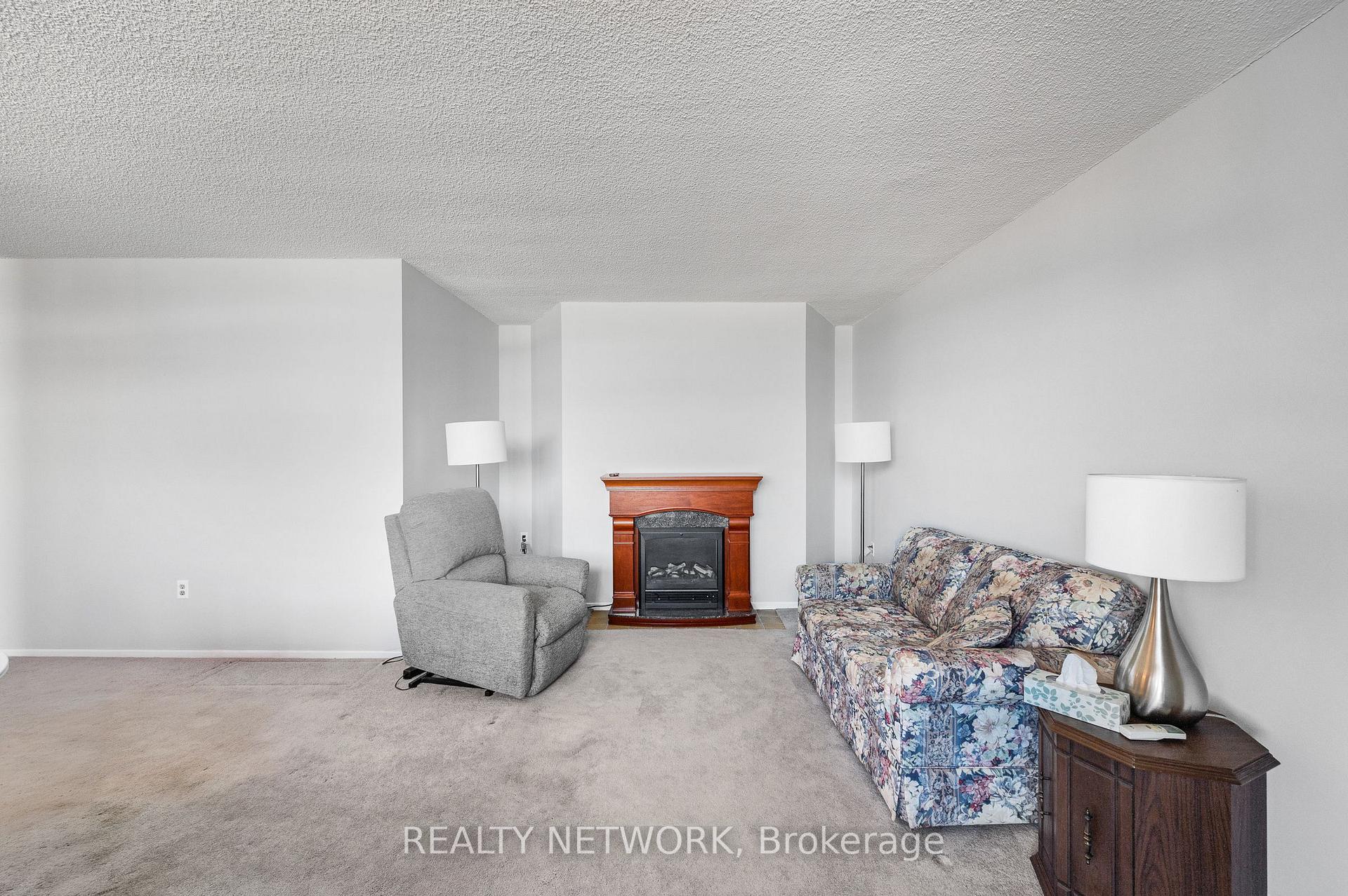 Photo 19 of Unit 1210, 700 Dynes Road, Burlington, Roseland — HOMEH