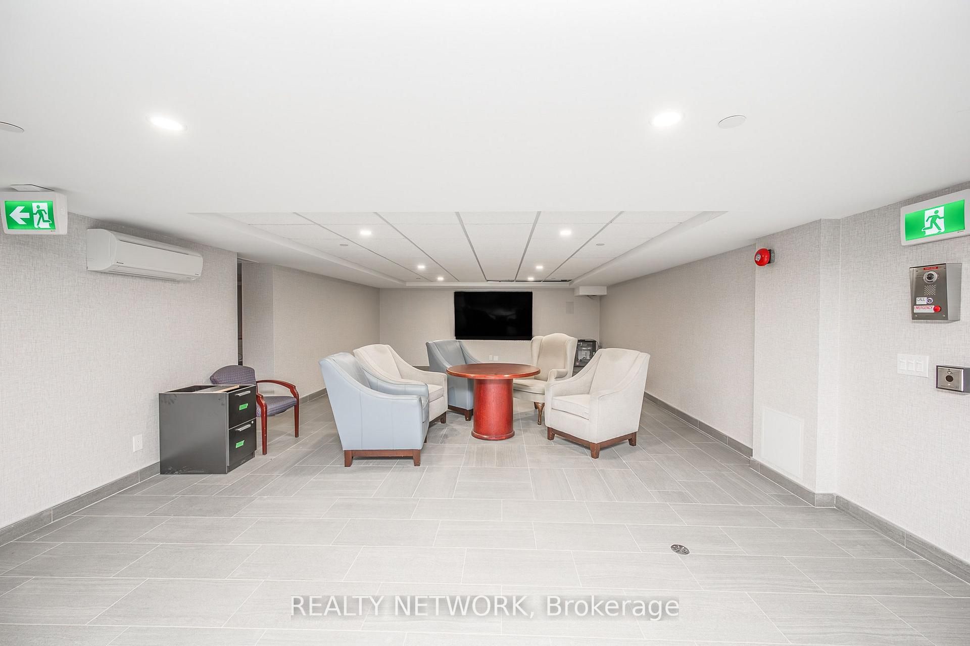 Photo 44 of Unit 1210, 700 Dynes Road, Burlington, Roseland — HOMEH