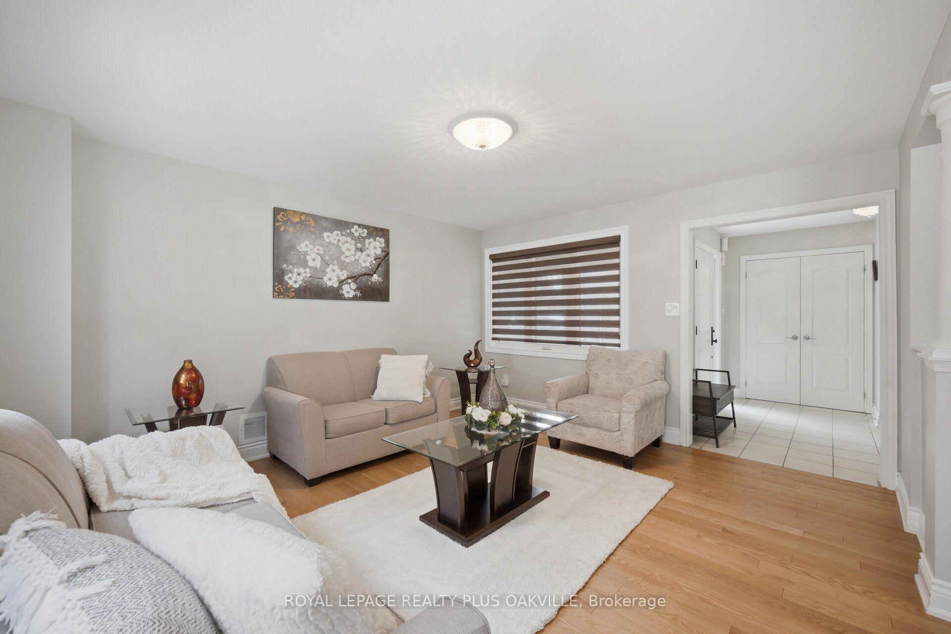 Photo 8 of 5431 Quartermain Crescent, Mississauga, Central Erin Mills — HOMEH