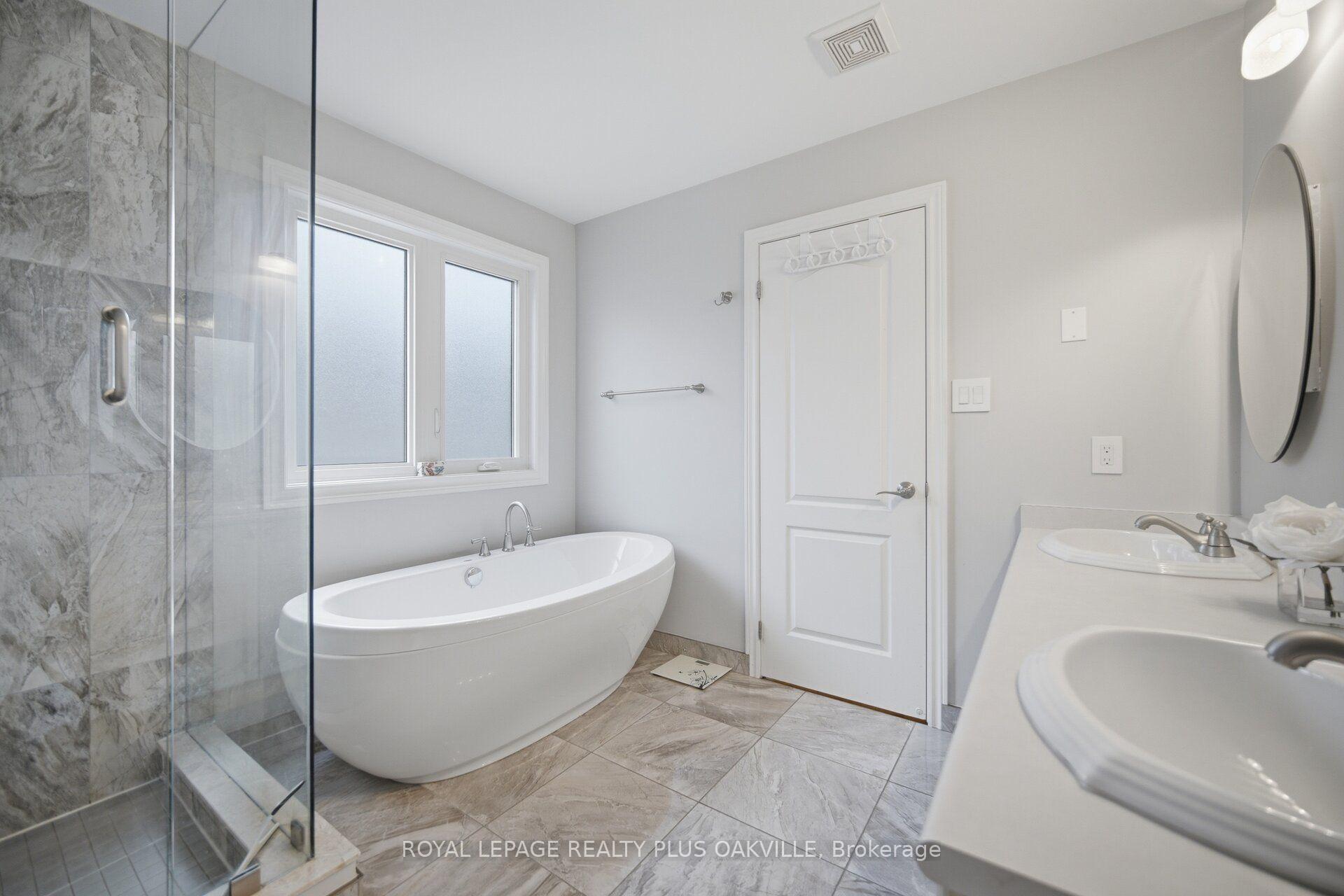 Photo 33 of 5431 Quartermain Crescent, Mississauga, Central Erin Mills — HOMEH