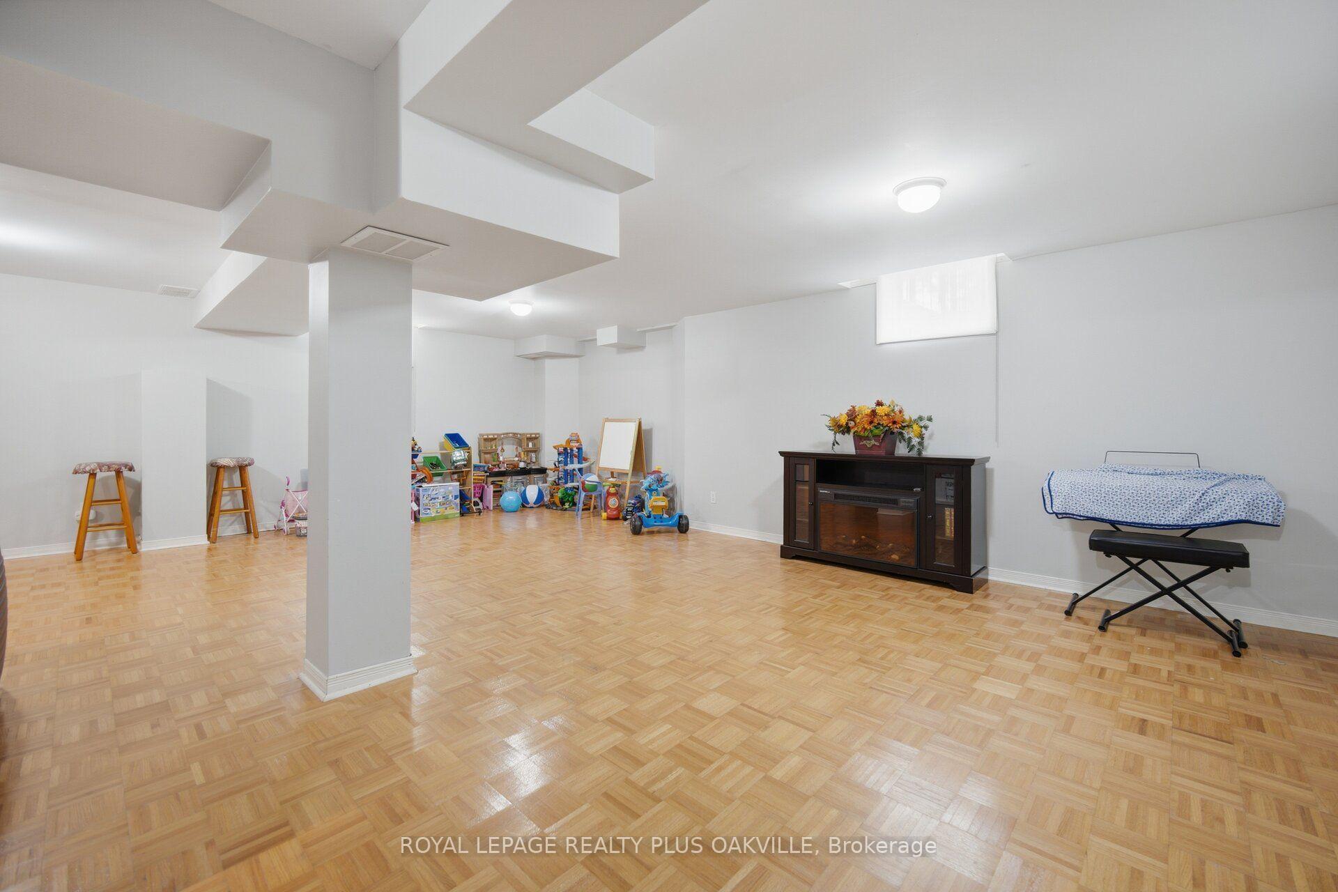 Photo 47 of 5431 Quartermain Crescent, Mississauga, Central Erin Mills — HOMEH