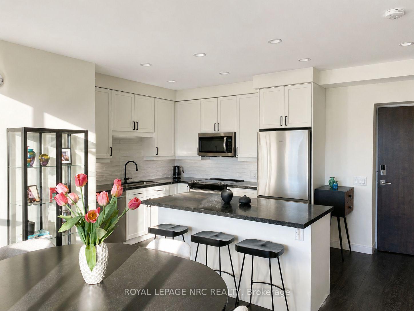 Photo of Unit 604, 118 West Street