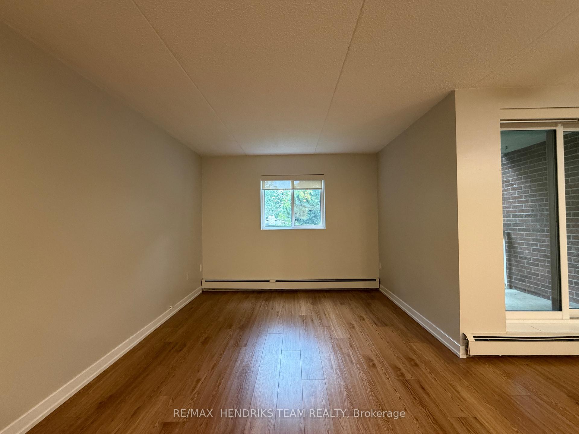 Photo 7 of Unit 304, 100 Woodrow Street, St. Catharines, Secord Woods — HOMEH