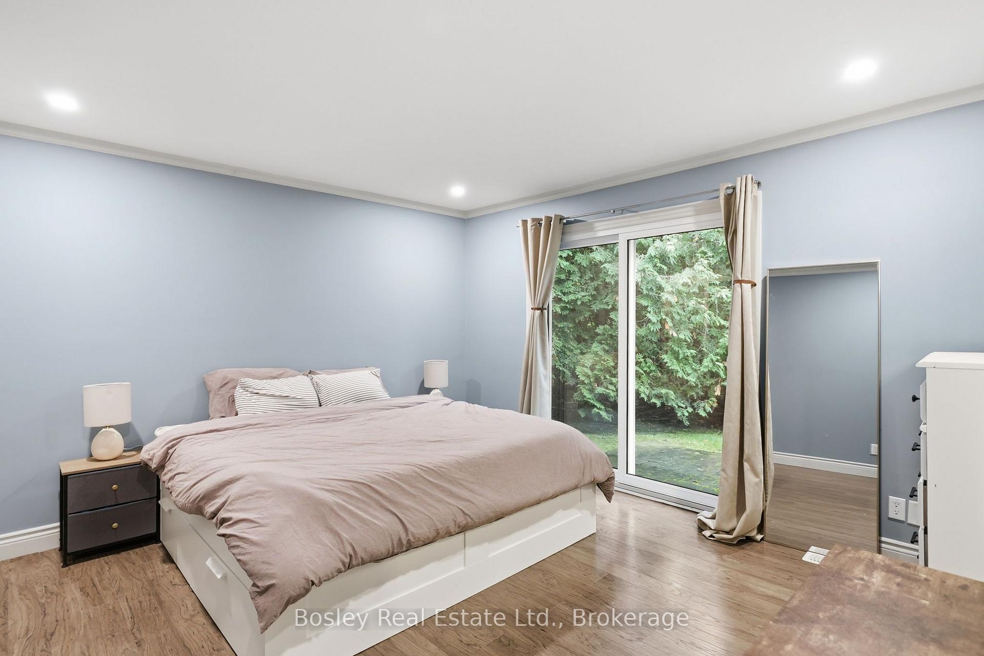 Photo 21 of Unit 3, 100 Fairway Crescent, Collingwood — HOMEH