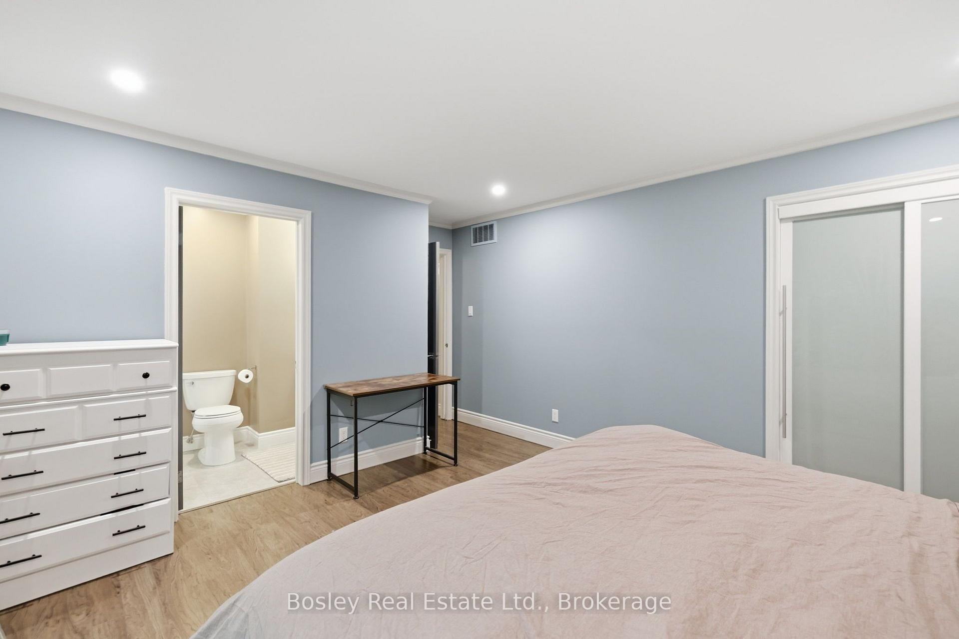 Photo 22 of Unit 3, 100 Fairway Crescent, Collingwood — HOMEH