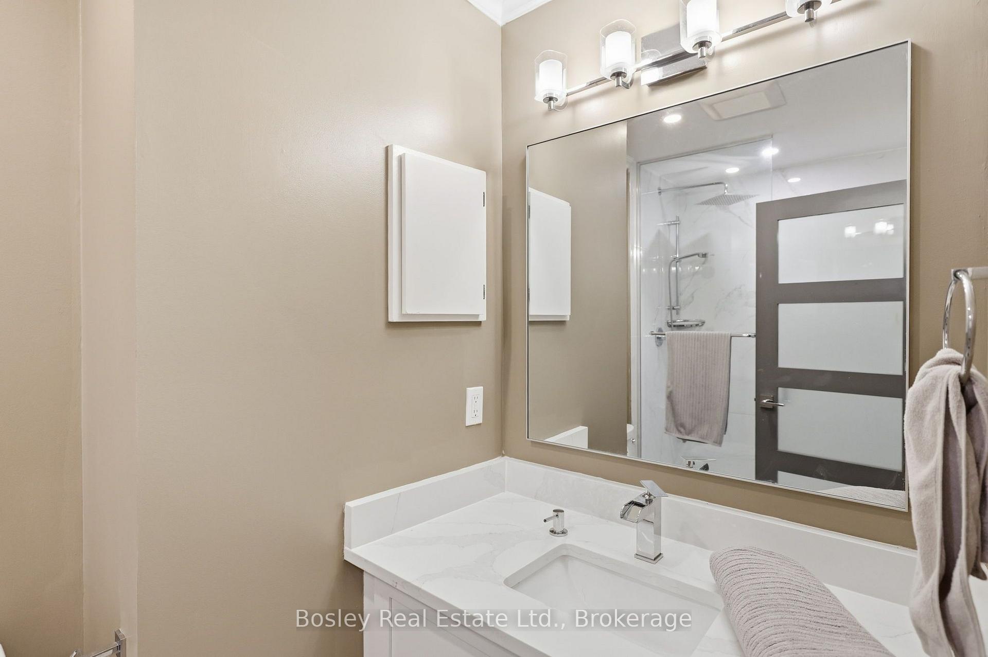 Photo 23 of Unit 3, 100 Fairway Crescent, Collingwood — HOMEH