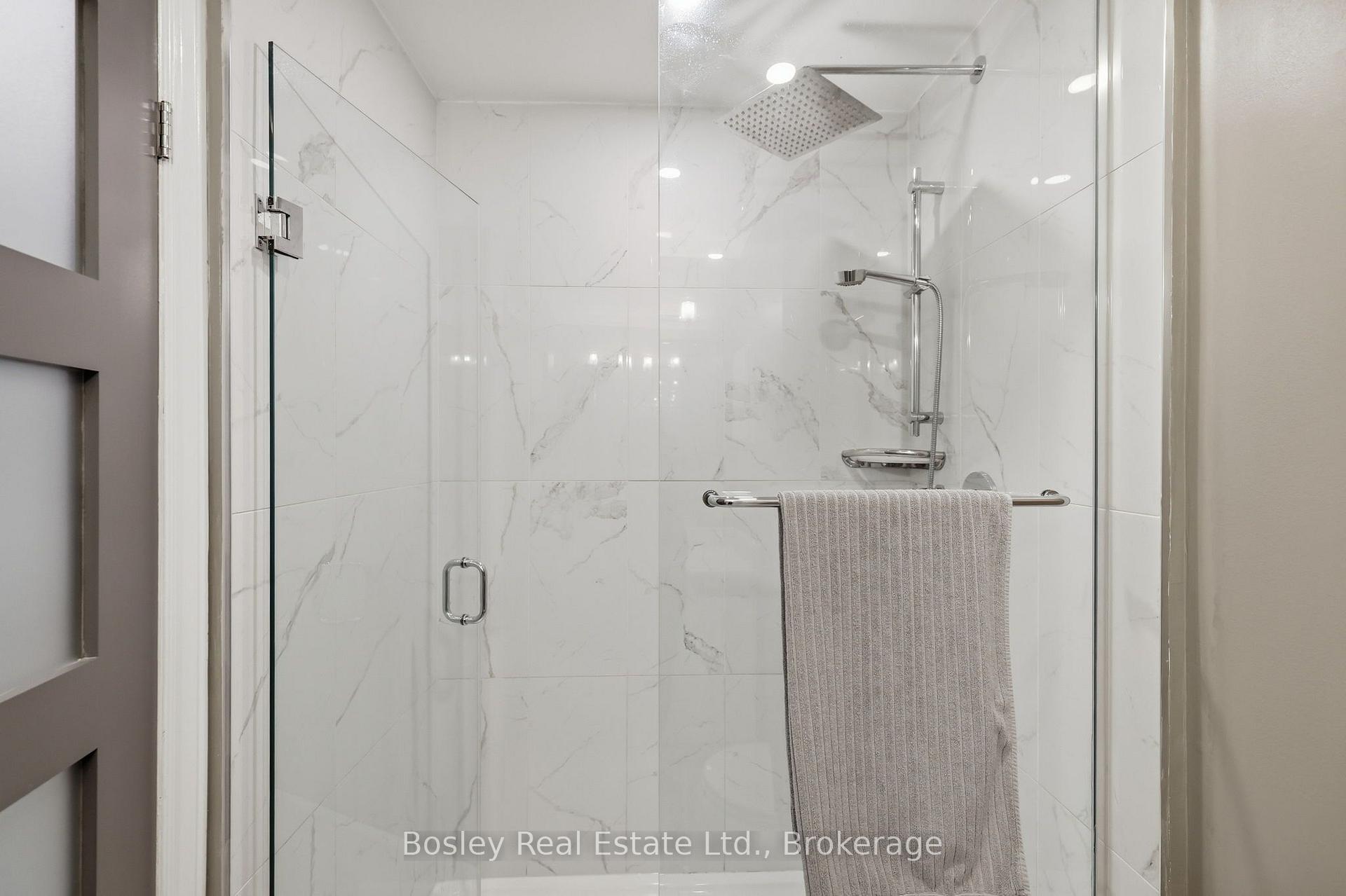 Photo 24 of Unit 3, 100 Fairway Crescent, Collingwood — HOMEH