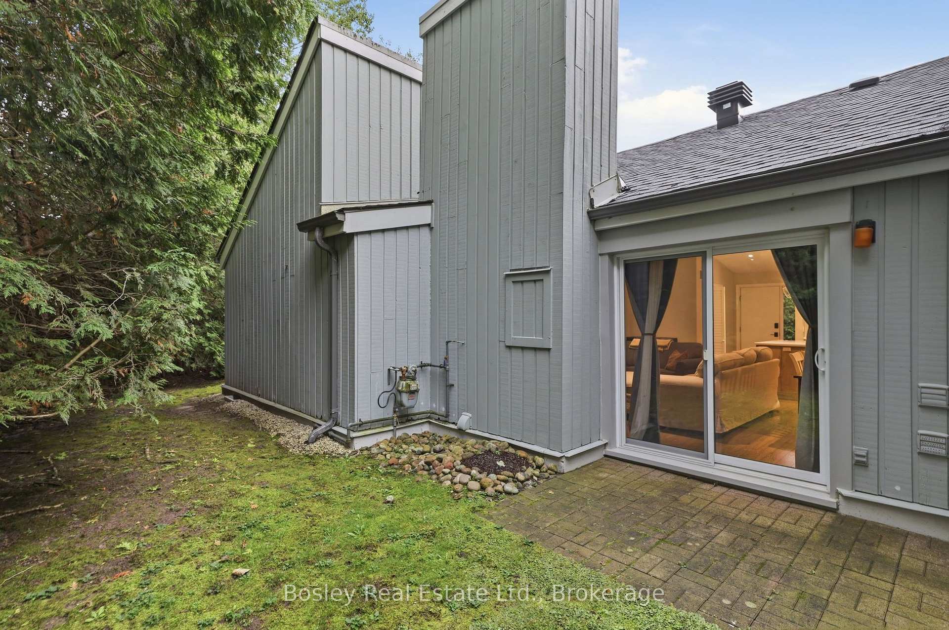 Photo 25 of Unit 3, 100 Fairway Crescent, Collingwood — HOMEH