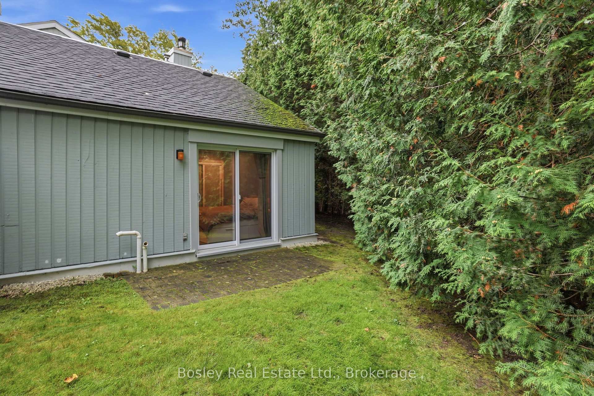 Photo 30 of Unit 3, 100 Fairway Crescent, Collingwood — HOMEH