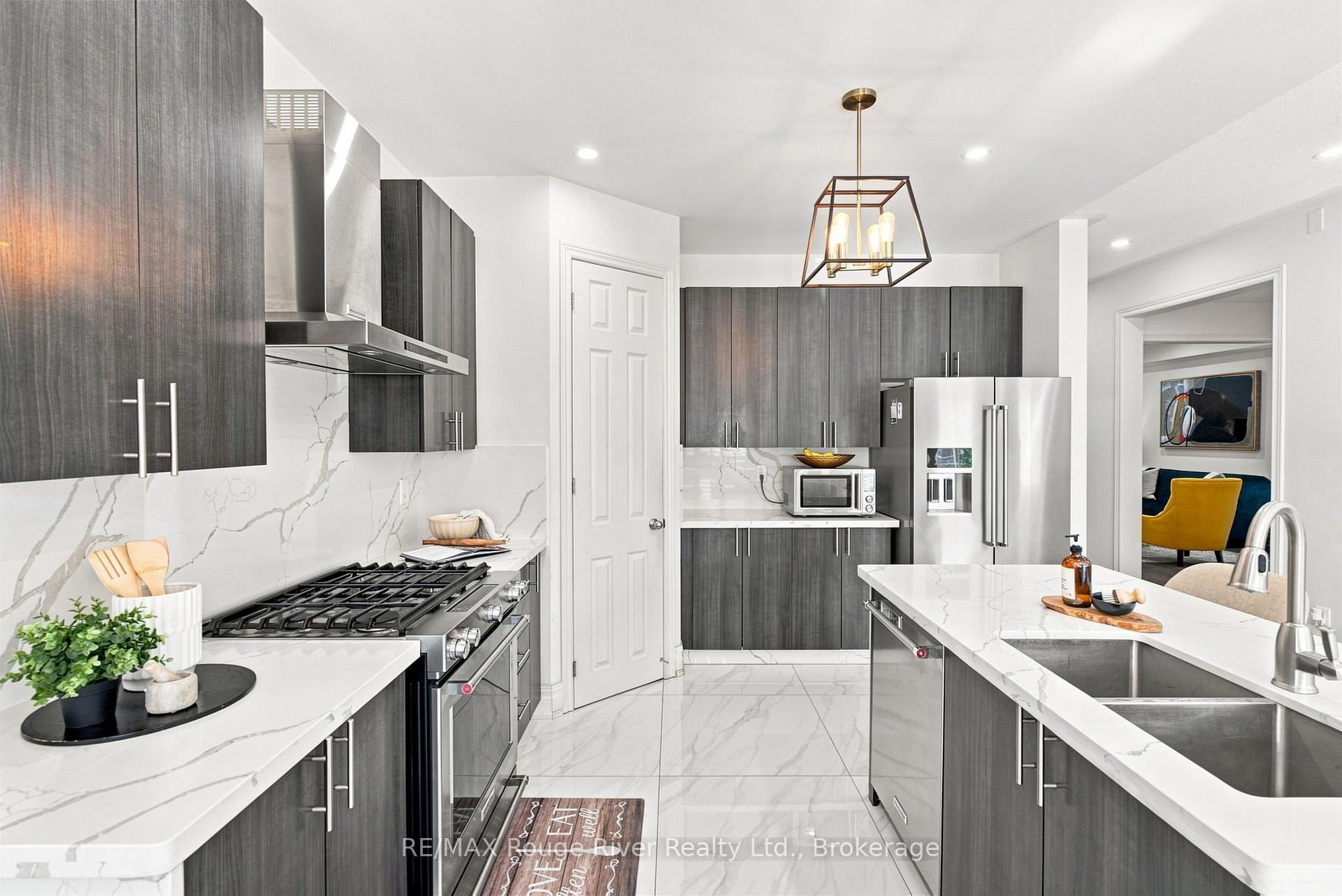 Photo 16 of 1808 Douglas Langtree Drive, Oshawa, Taunton — HOMEH