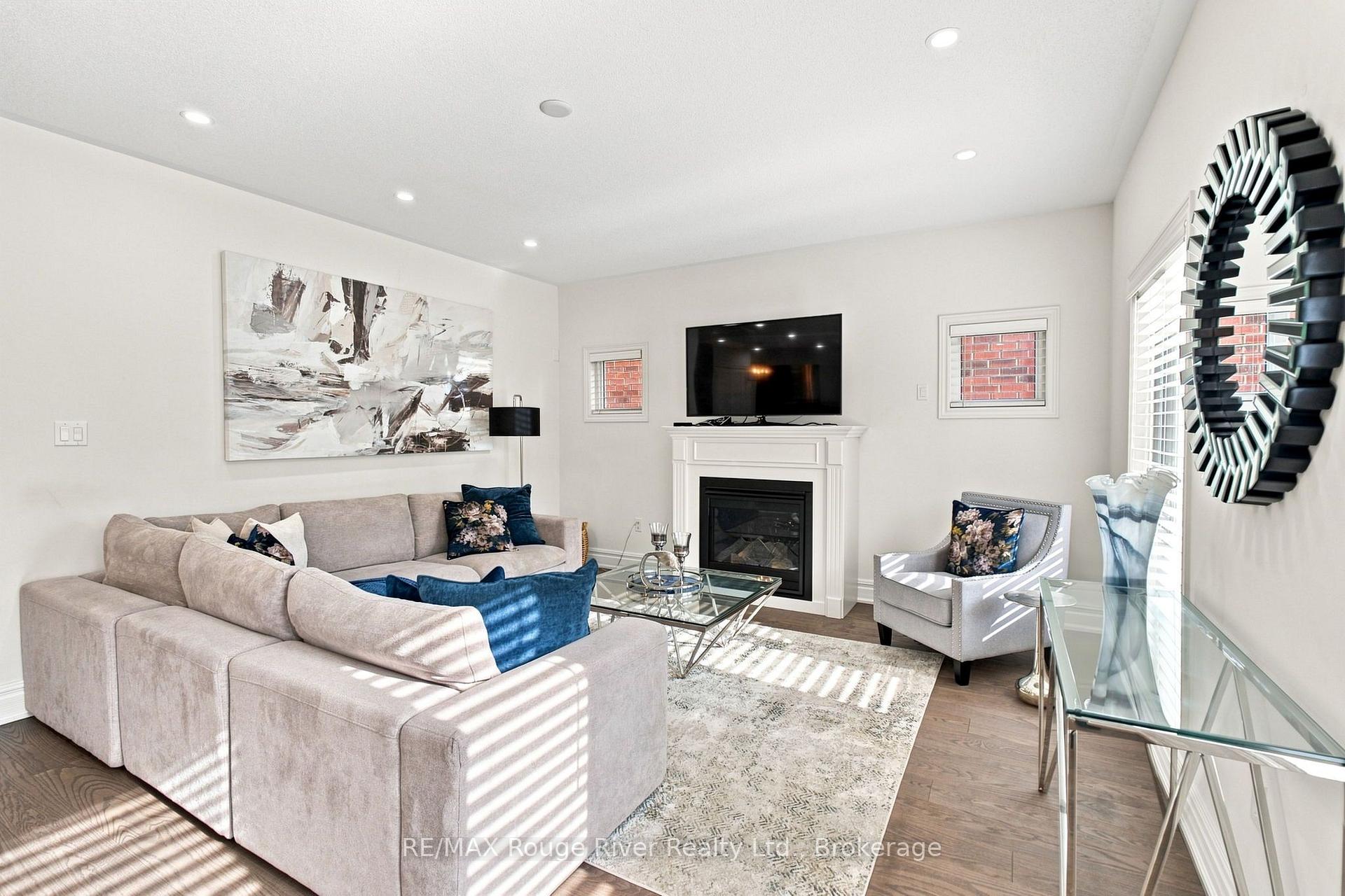 Photo 20 of 1808 Douglas Langtree Drive, Oshawa, Taunton — HOMEH