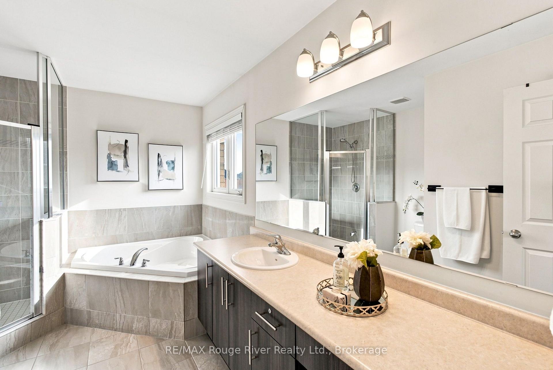 Photo 27 of 1808 Douglas Langtree Drive, Oshawa, Taunton — HOMEH