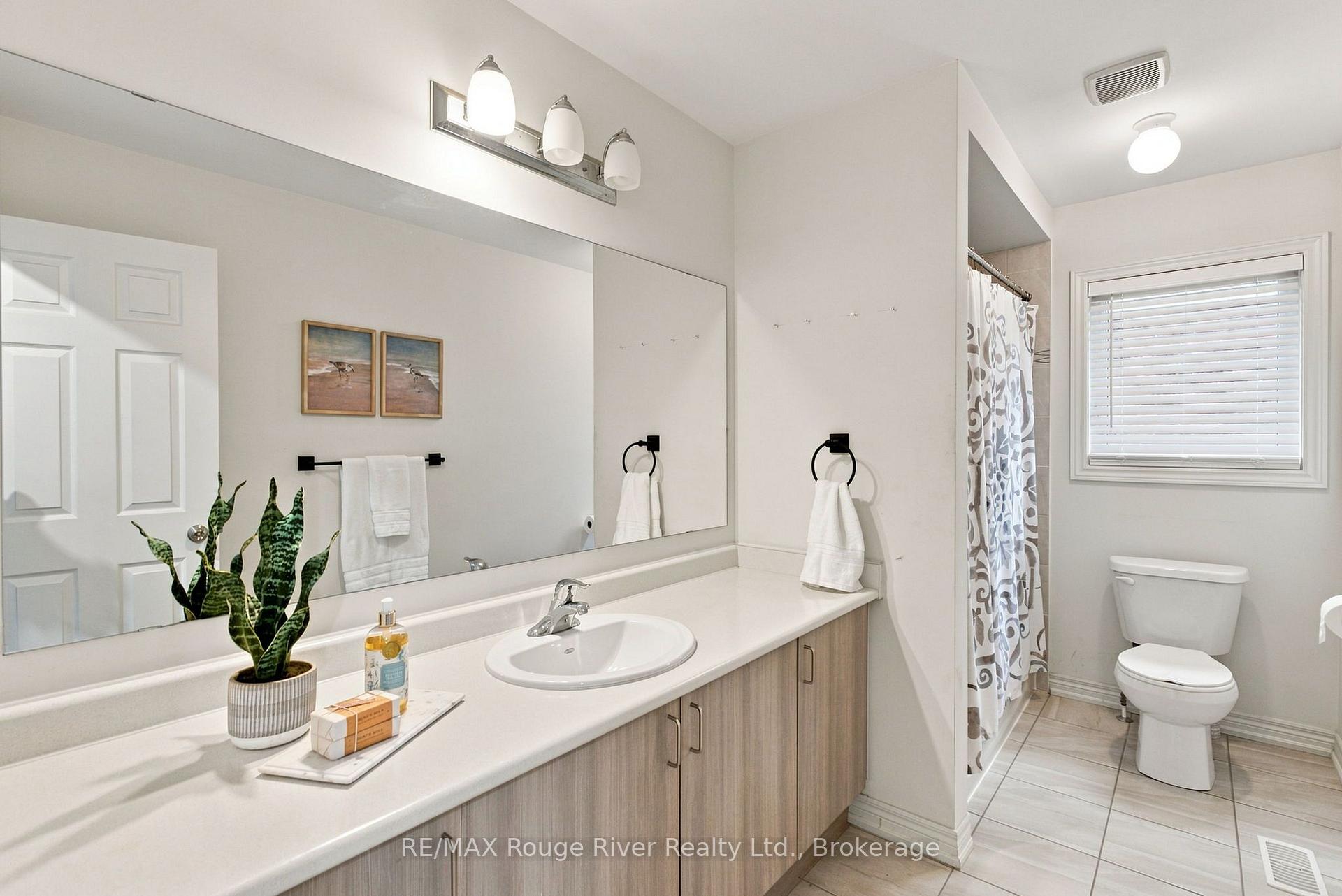 Photo 30 of 1808 Douglas Langtree Drive, Oshawa, Taunton — HOMEH