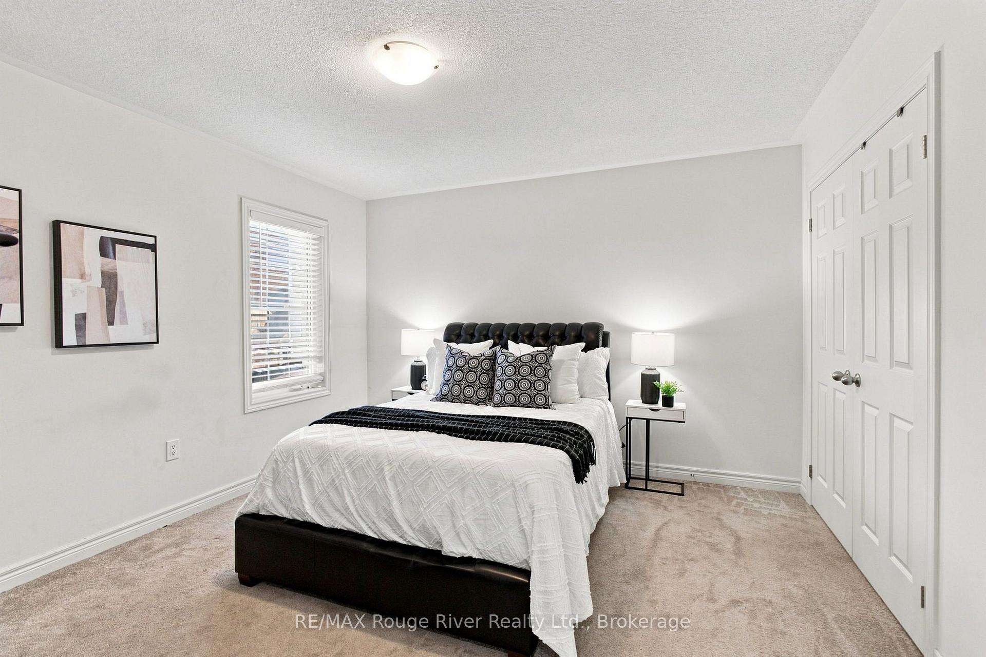 Photo 33 of 1808 Douglas Langtree Drive, Oshawa, Taunton — HOMEH