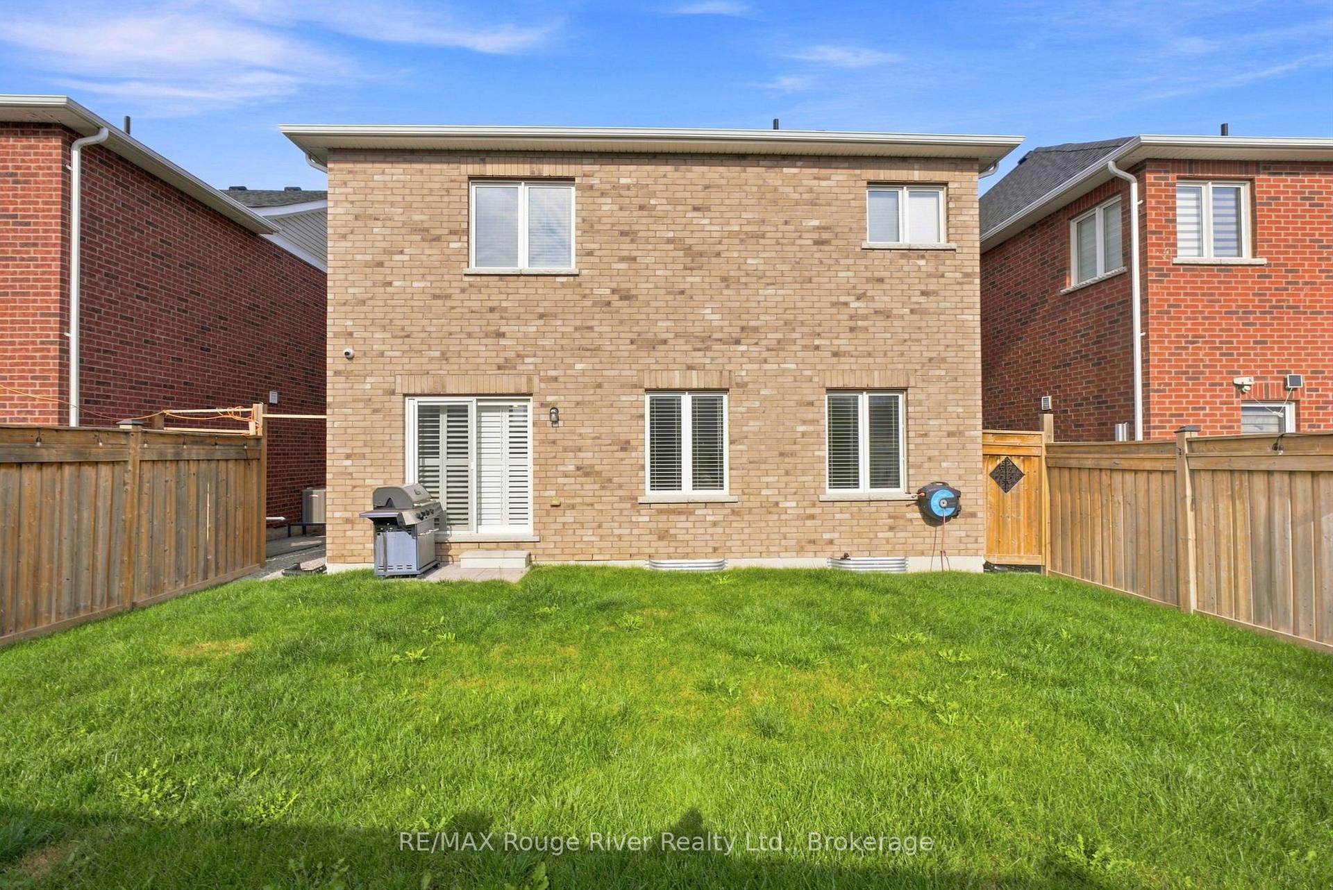 Photo 42 of 1808 Douglas Langtree Drive, Oshawa, Taunton — HOMEH