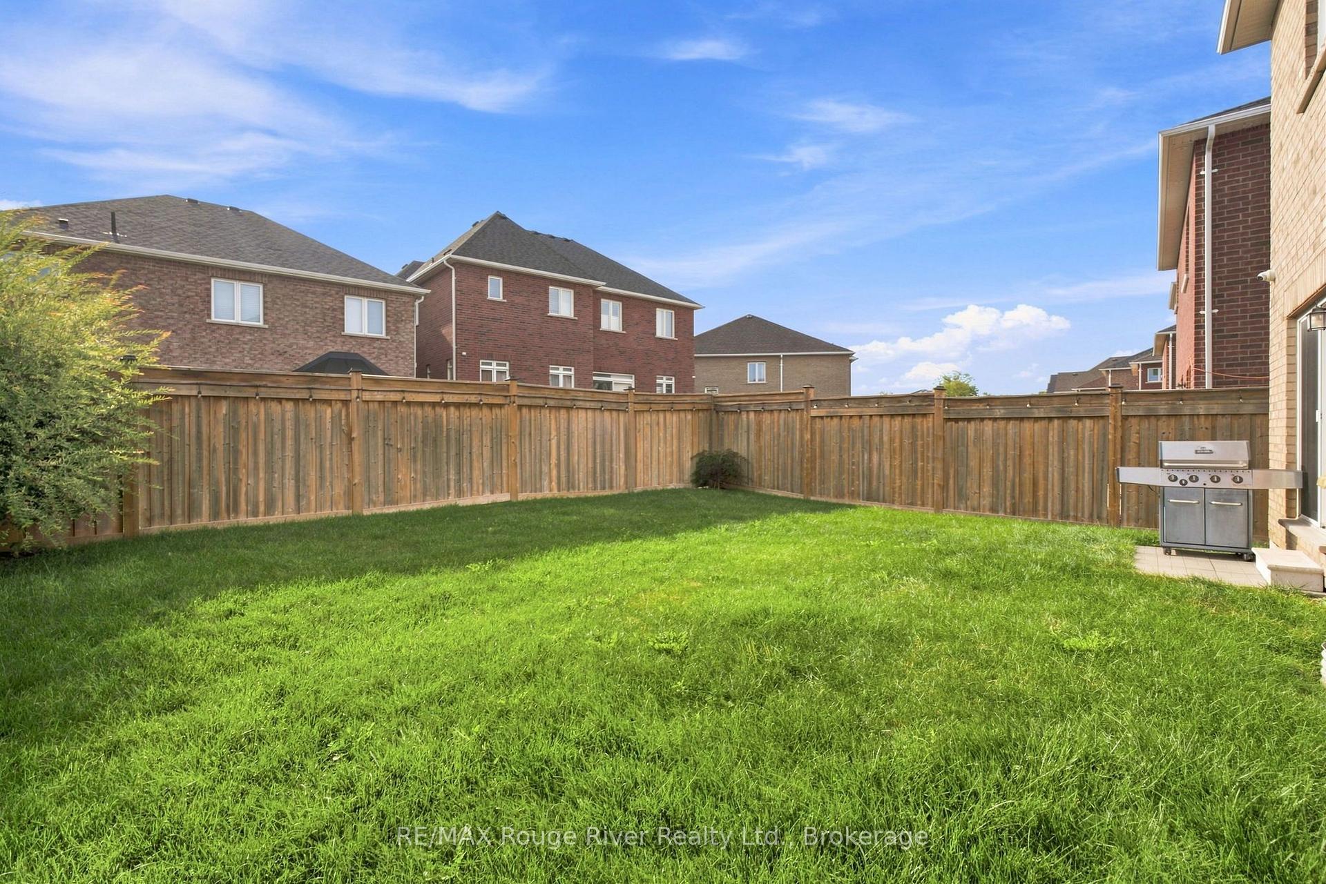 Photo 44 of 1808 Douglas Langtree Drive, Oshawa, Taunton — HOMEH